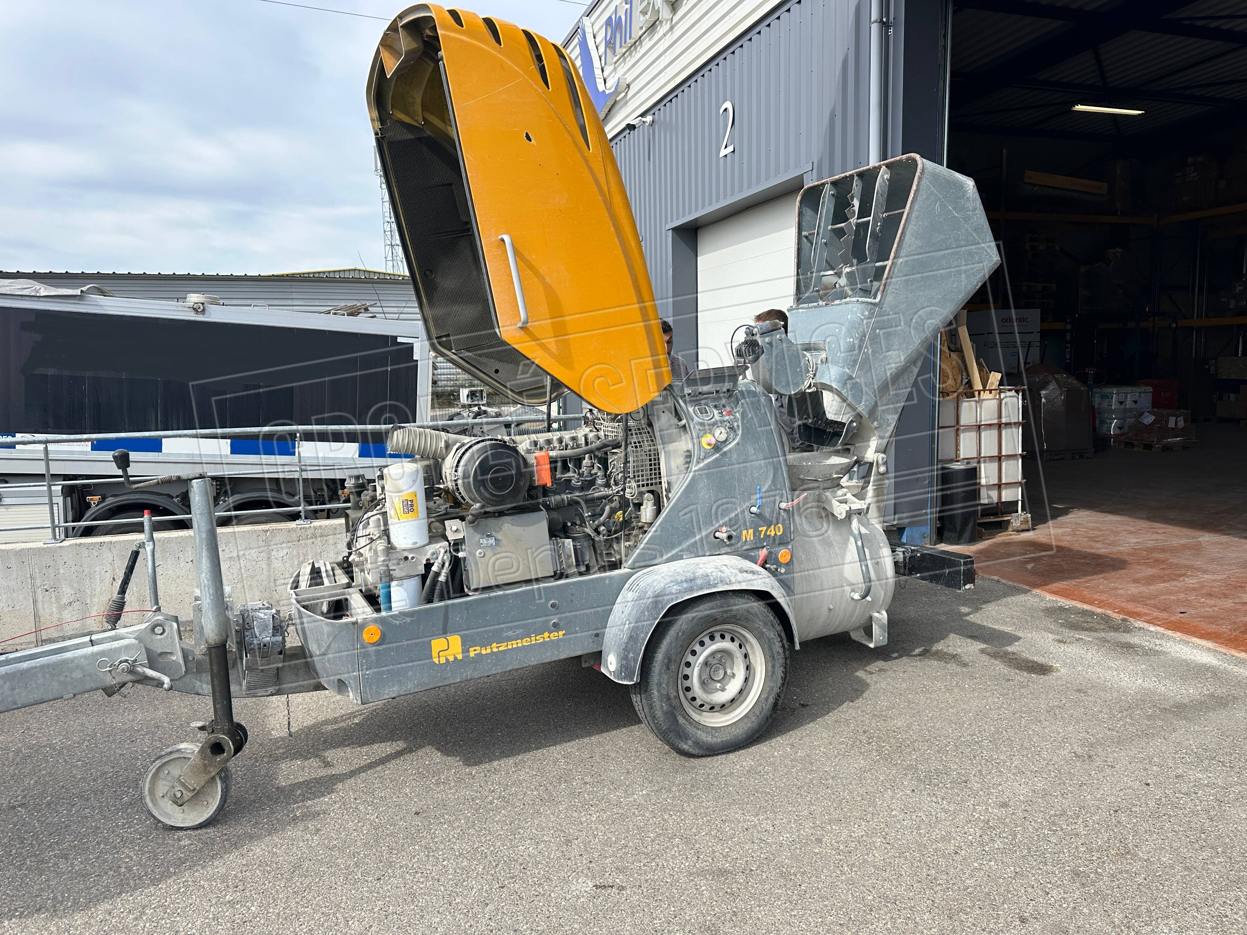 DV43 - Pompe à chape traditionnelle - PUTZMEISTER M740 DBS