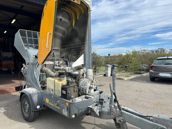 DV43 - Pompe à chape traditionnelle - PUTZMEISTER M740 DBS